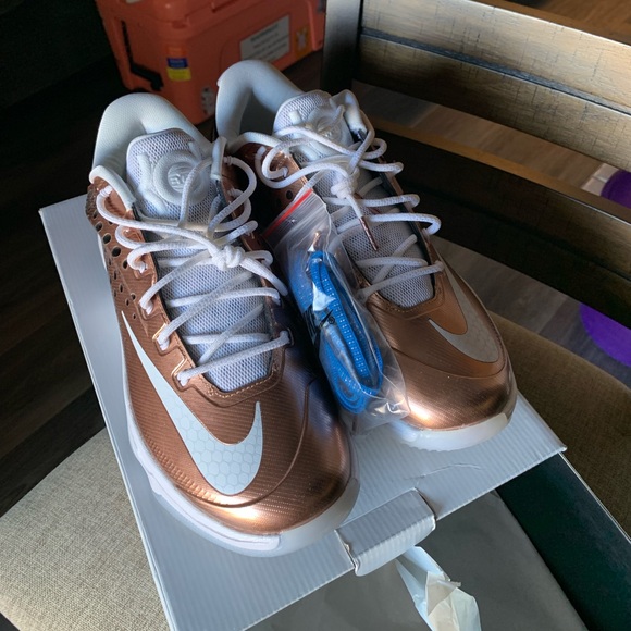 KD EYBL - Picture 1 of 2